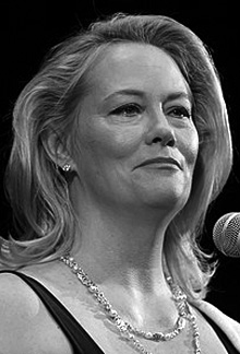 Cybill Shepherd