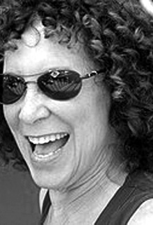 Rhea Perlman